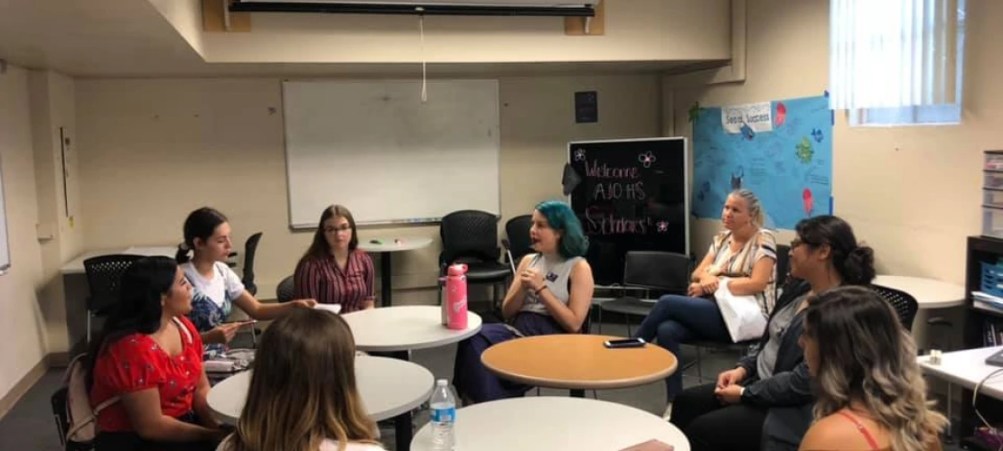 Ajo HS students visiting campus and talking with UA students