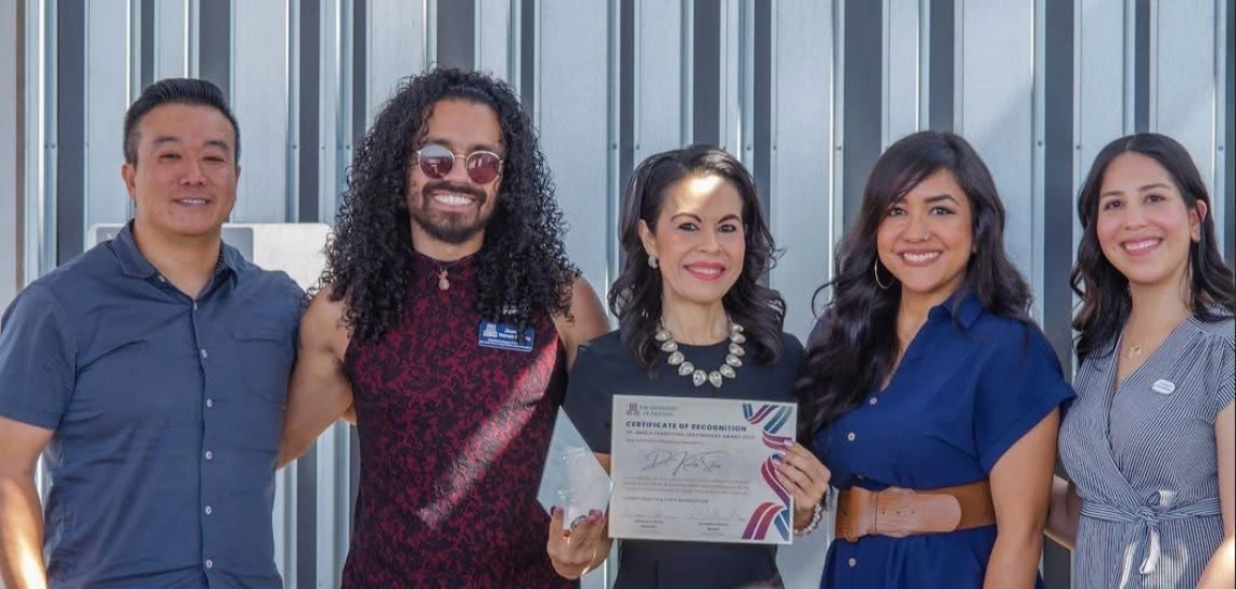 5 people receiving award