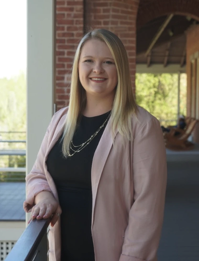Bridgette Riebe's professional headshot
